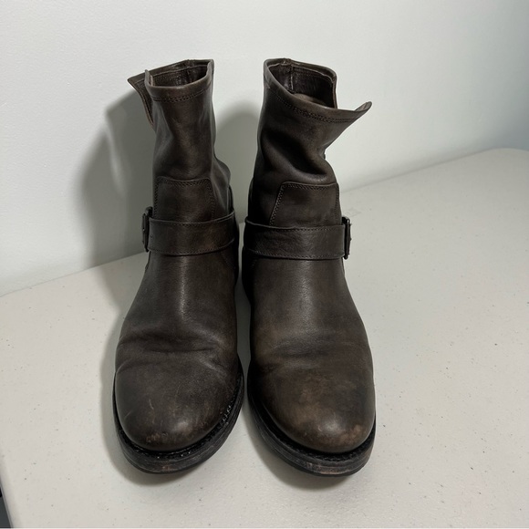 Frye Natalie Short Engineer Boot in Charcoal Size 7.5 - Picture 4 of 10